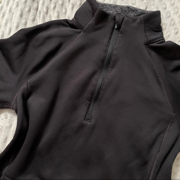 EUC Old Navy athleasure sweatshirt - Picture 4 of 16